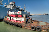 _DSC6035-Tug-getting-into-position-3-7-12
