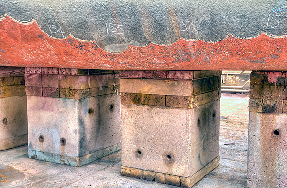 _DSC4516Blocks-under-ship