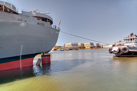 _DSC6006-The-Little-Tug-That-Could-3-7-12