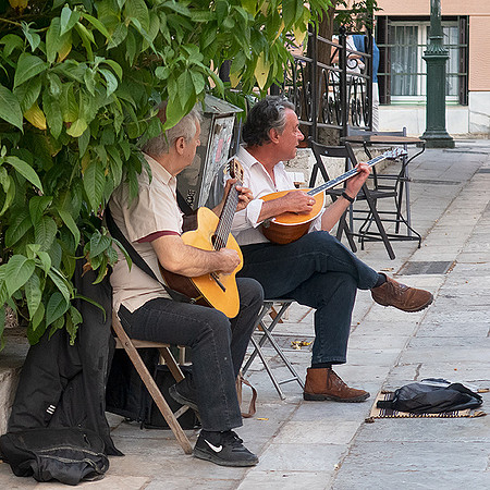 007 IMG_3651 music in Athens