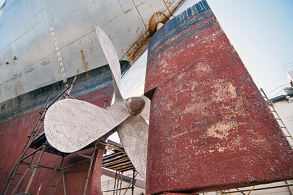 _DSC4402-Rudder-&-Propeller-2