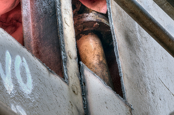 _DSC4696_Looking-inside-Starboard-Aft