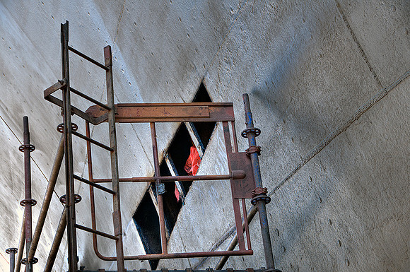 _DSC4684_Plates-removed,-with-scaffolding