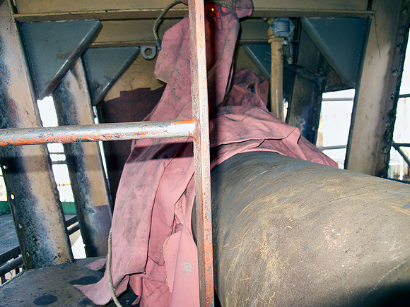 IMG_1248-Looking-aft-from-inside-shaft-alley,-steel-plates-removed